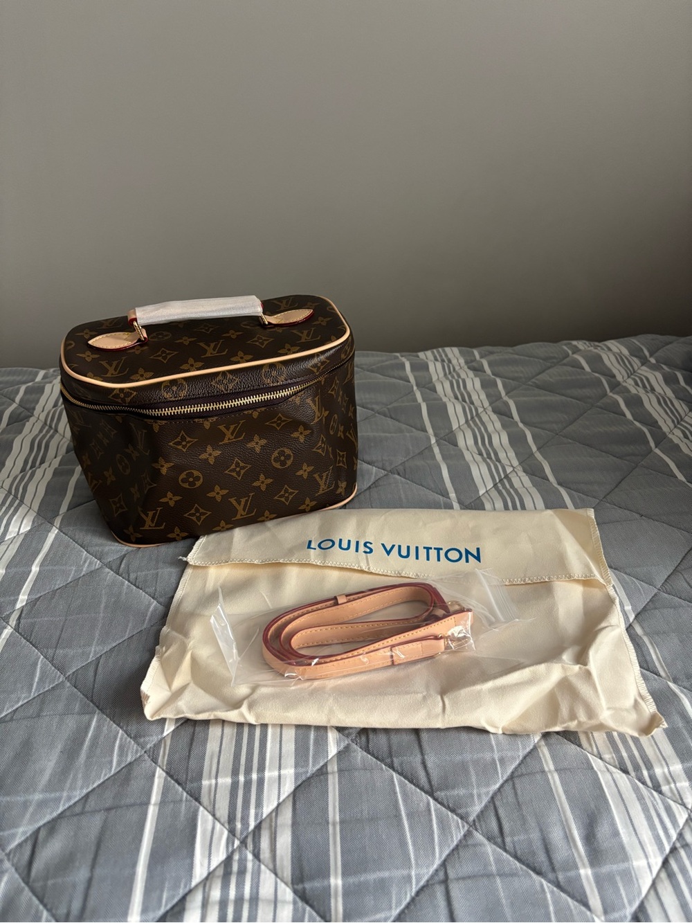 brand new LV cosmetic bag